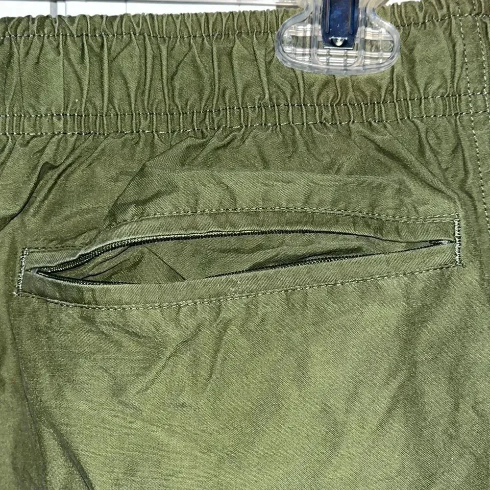 Disney Parks Rare Mickey Mouse The Big Mickahuna mesh lined Swim Cargo Shorts M